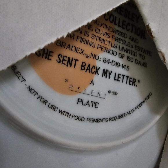 Elvis Presley collector plate  memorabilia Bradford  Exchange she sent my letter - Picture 4 of 5